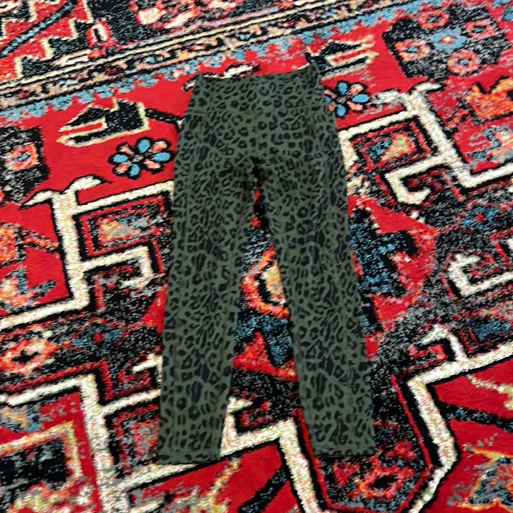 Army green cheetah print leggings